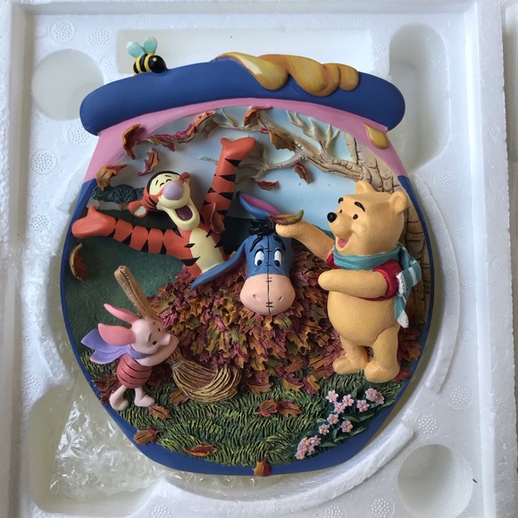 Disney Winnie the Pooh “Pooh’s Hunnypot Adventures” 3d Plate Set - Bradford Ex. - Picture 12 of 14
